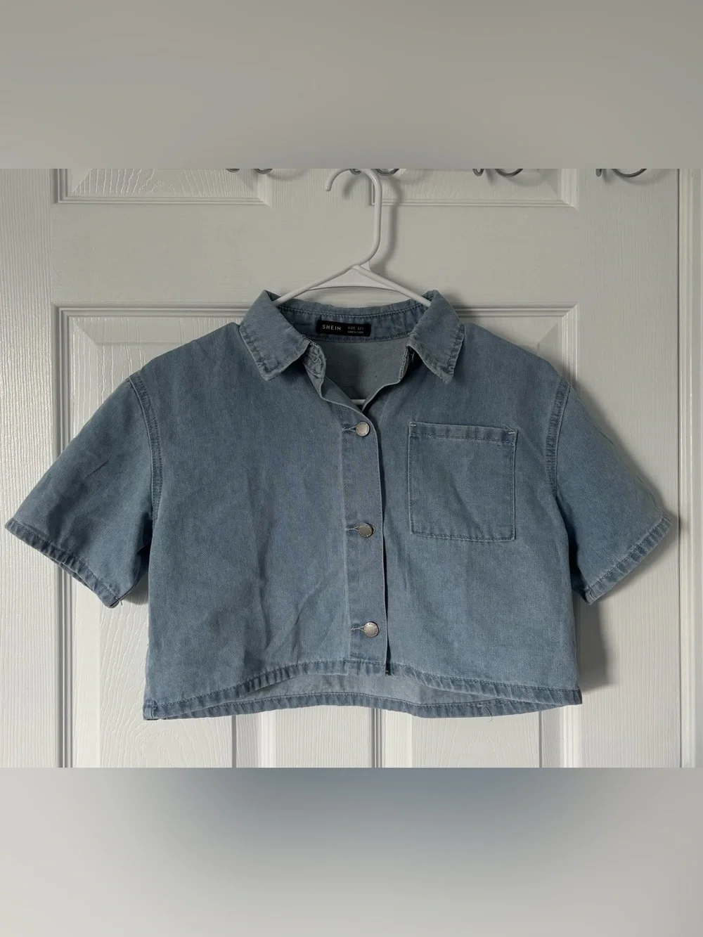 Light Blue Cropped Denim Jacket